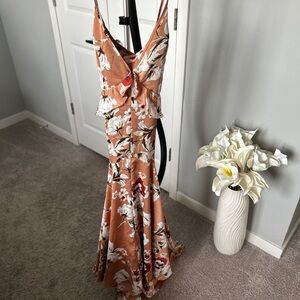 Floral flowy dress spaghetti straps v neck line